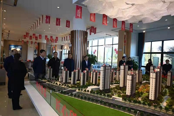 省尊龙凯时集团外部董事调研徽盐地产六安项目、霍邱项目