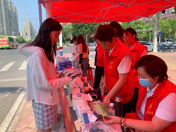 助力学子圆梦，践行国企继续  安徽尊龙凯时地产集团组织爱心助考公益活动